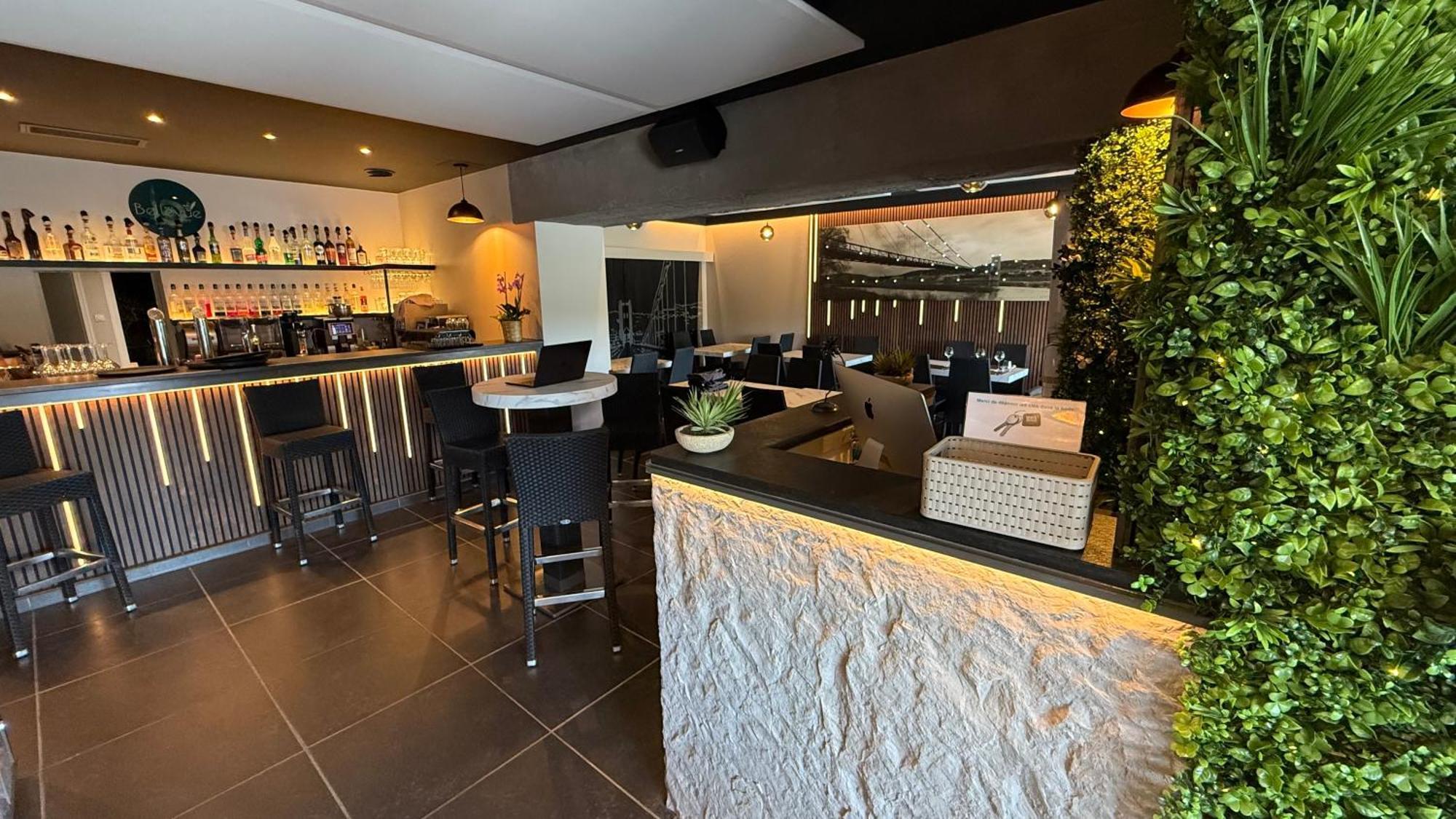 Logis Hotel Restaurant Bellevue Saint-Martin-d'Ardeche Ngoại thất bức ảnh